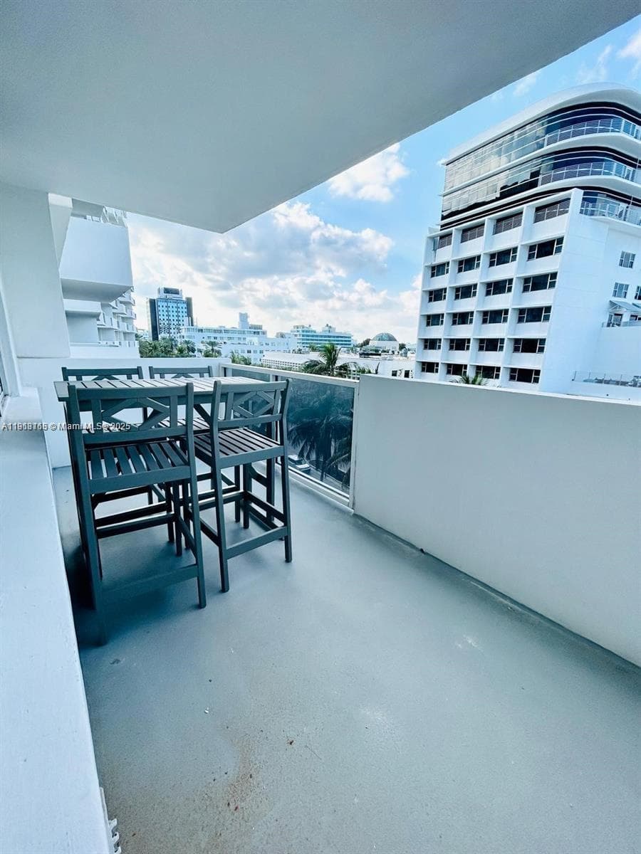 100 Lincoln Rd # 535, Miami Beach FL 33139 — 11
