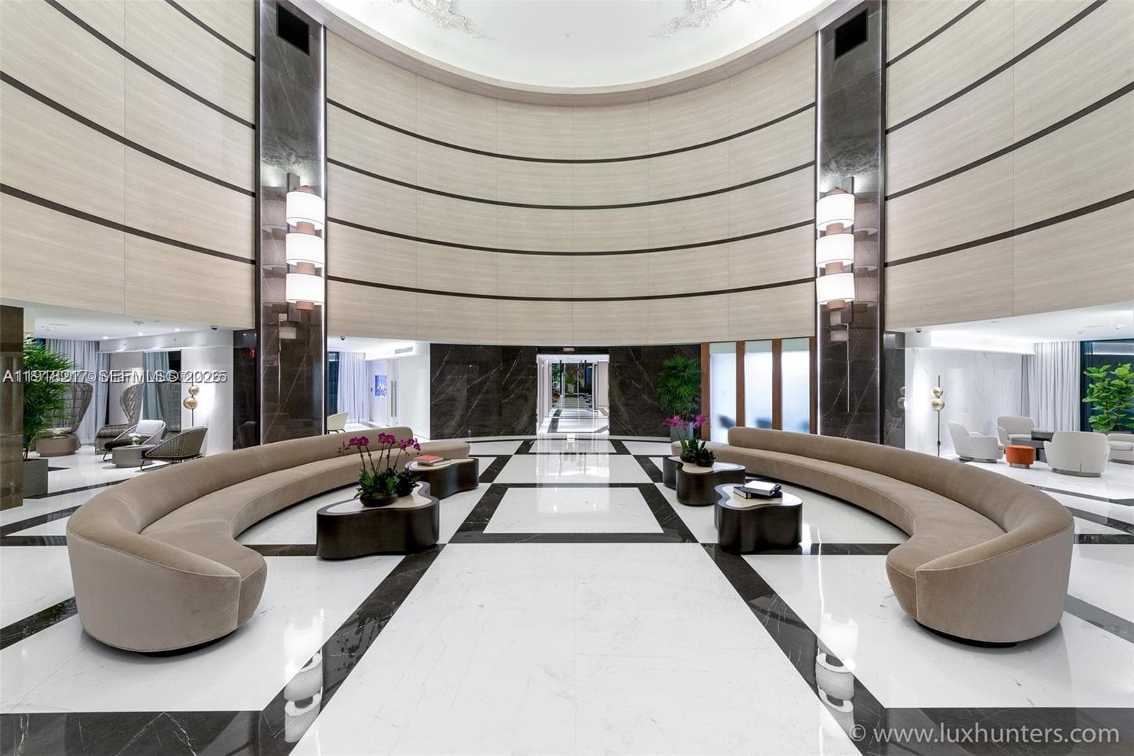 300 S Pointe Dr # 906, Miami Beach FL 33139 — 47