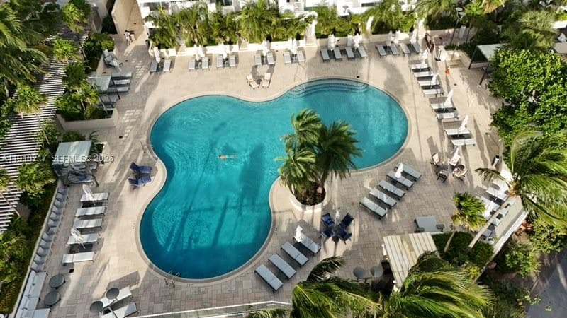 300 S Pointe Dr # 906, Miami Beach FL 33139 — 22