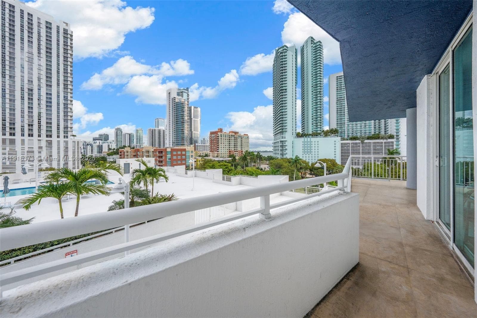 275 NE 18th St # 708, Miami FL 33132 — 2