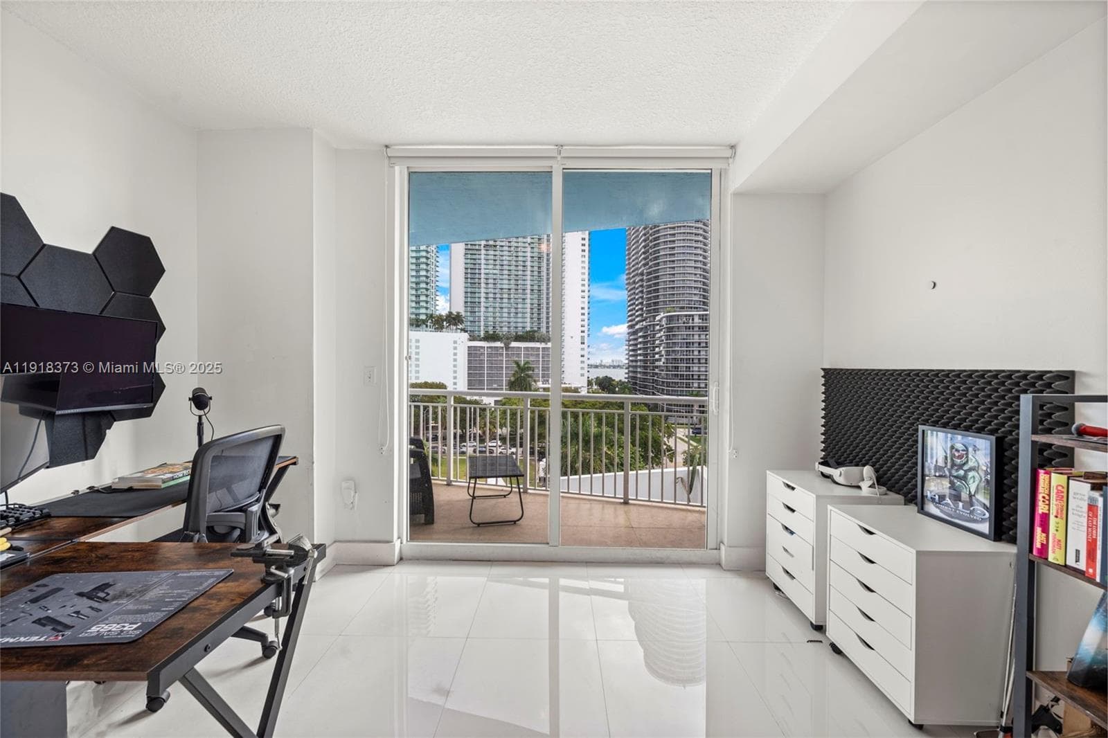 275 NE 18th St # 708, Miami FL 33132 — 13