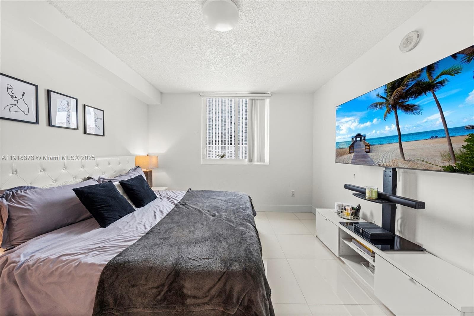 275 NE 18th St # 708, Miami FL 33132 — 20