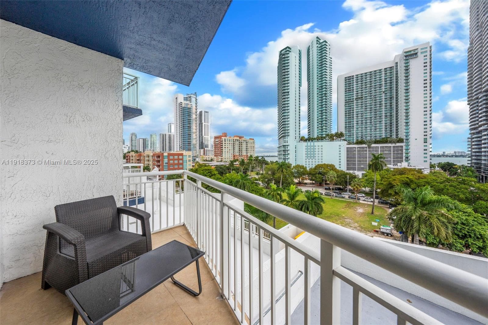275 NE 18th St # 708, Miami FL 33132 — 14