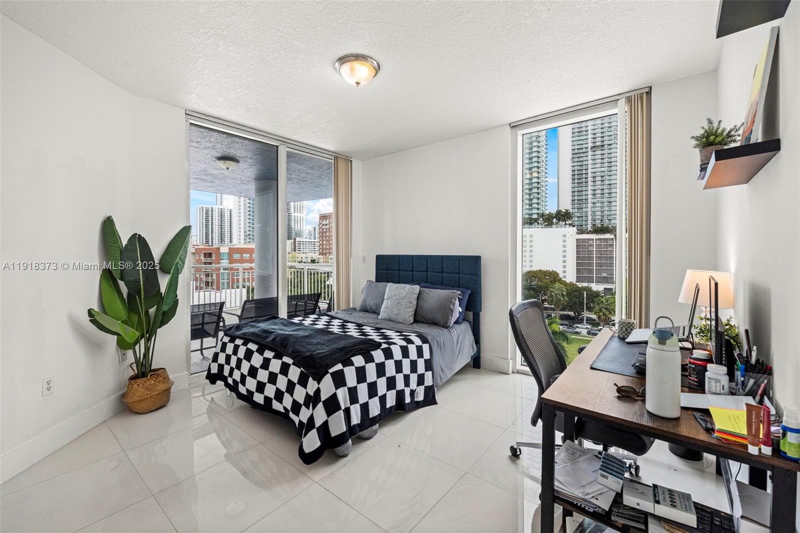 275 NE 18th St # 708, Miami FL 33132 — 8