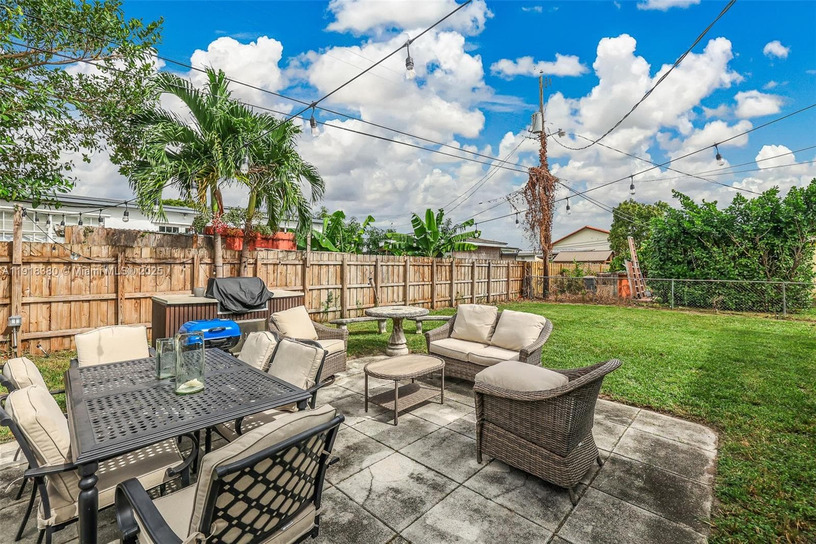 7901 SW 22nd St, Miami FL 33155 — 52