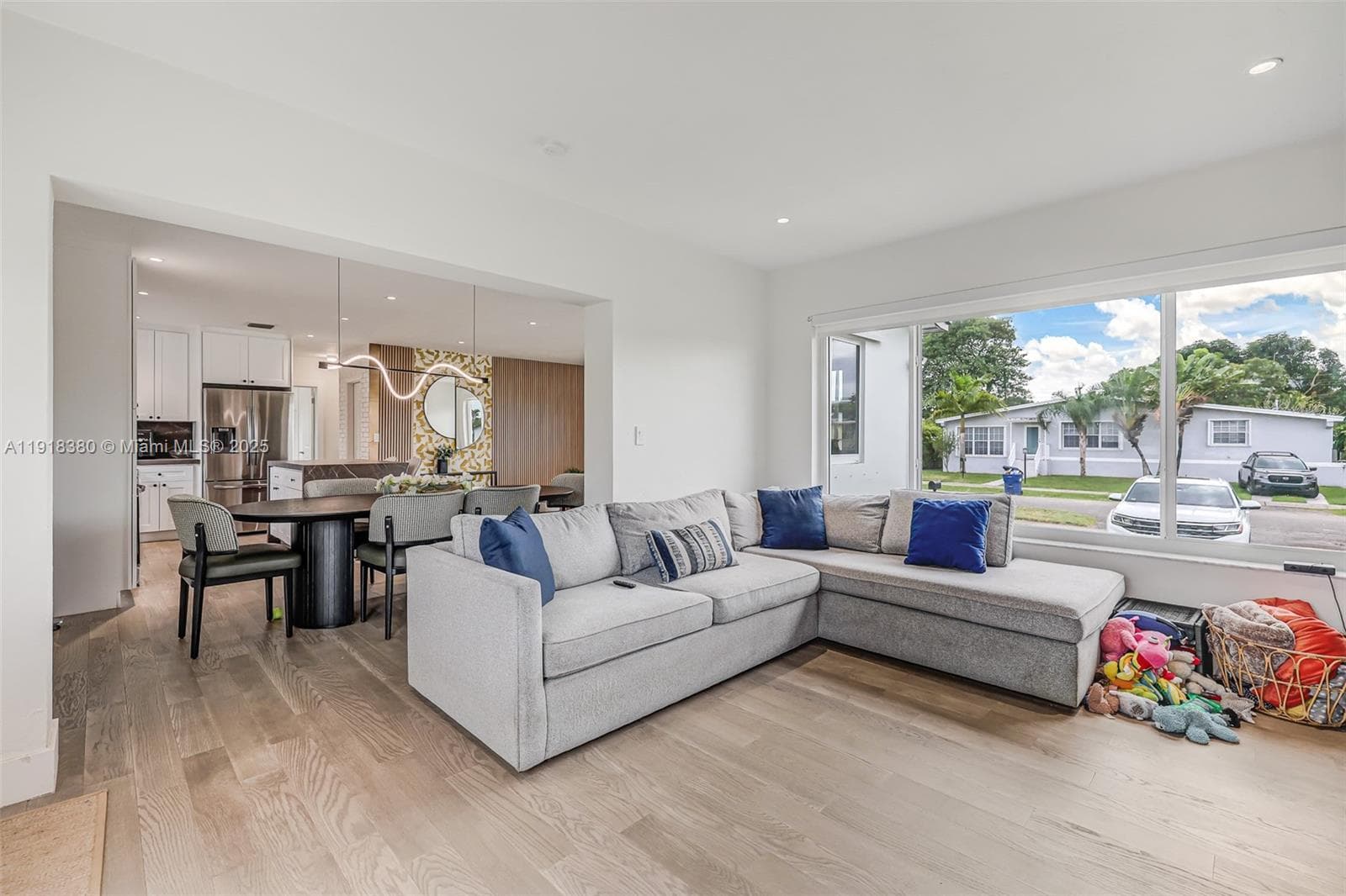 7901 SW 22nd St, Miami FL 33155 — 33