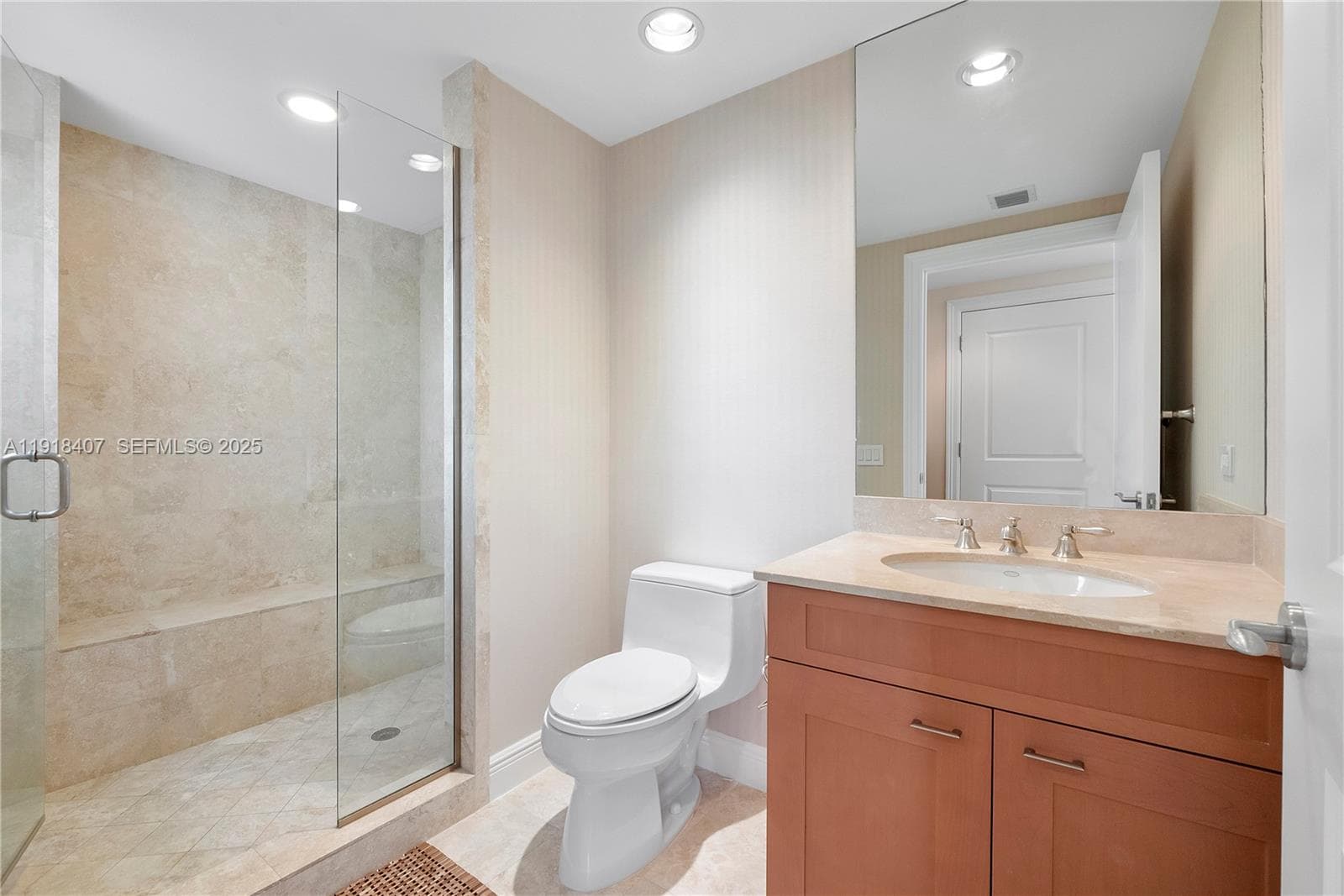6000 Island Blvd # 2406, Aventura FL 33160 — 40