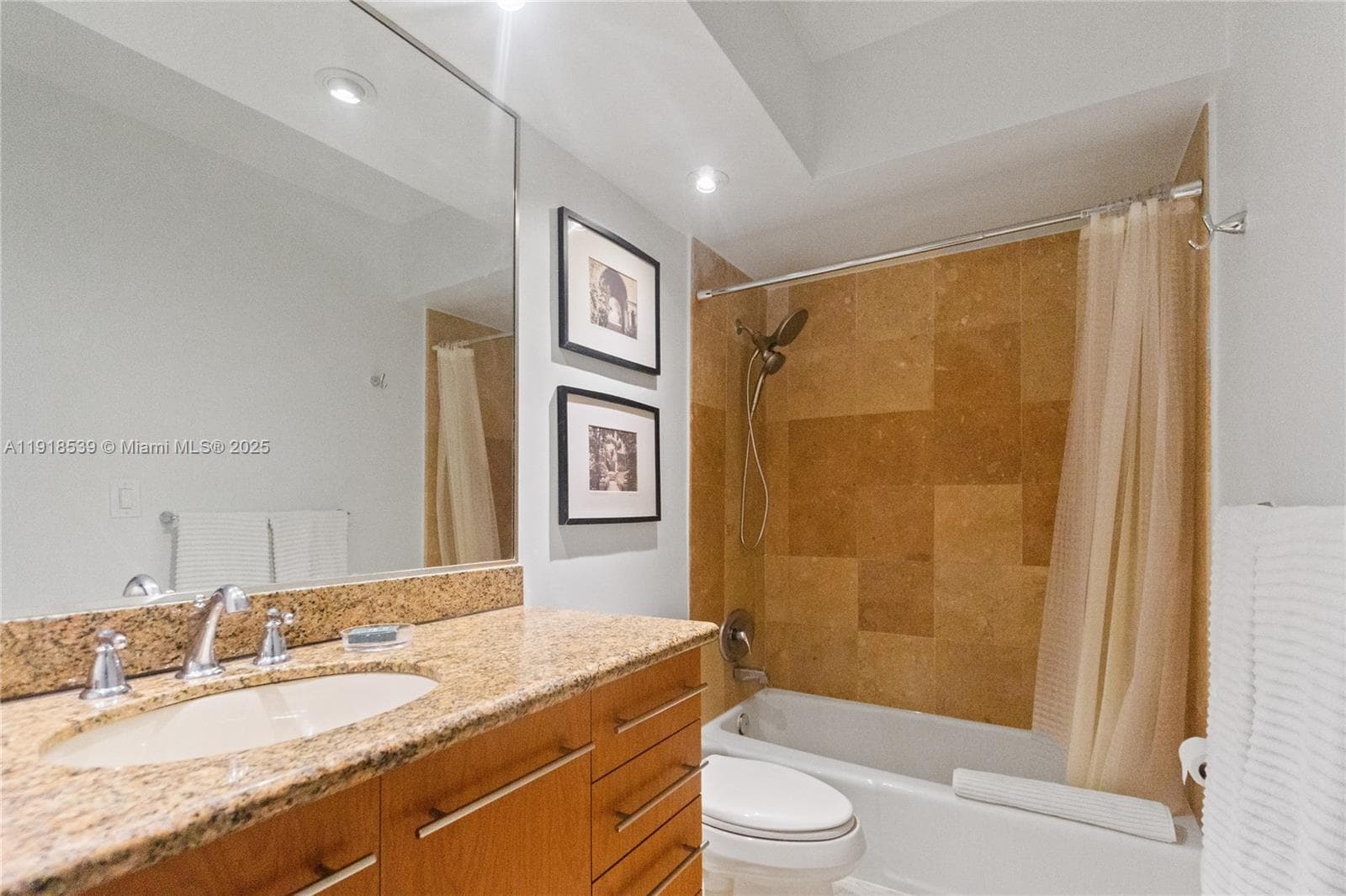 The Decoplage Condo, Miami Beach, FL — 14