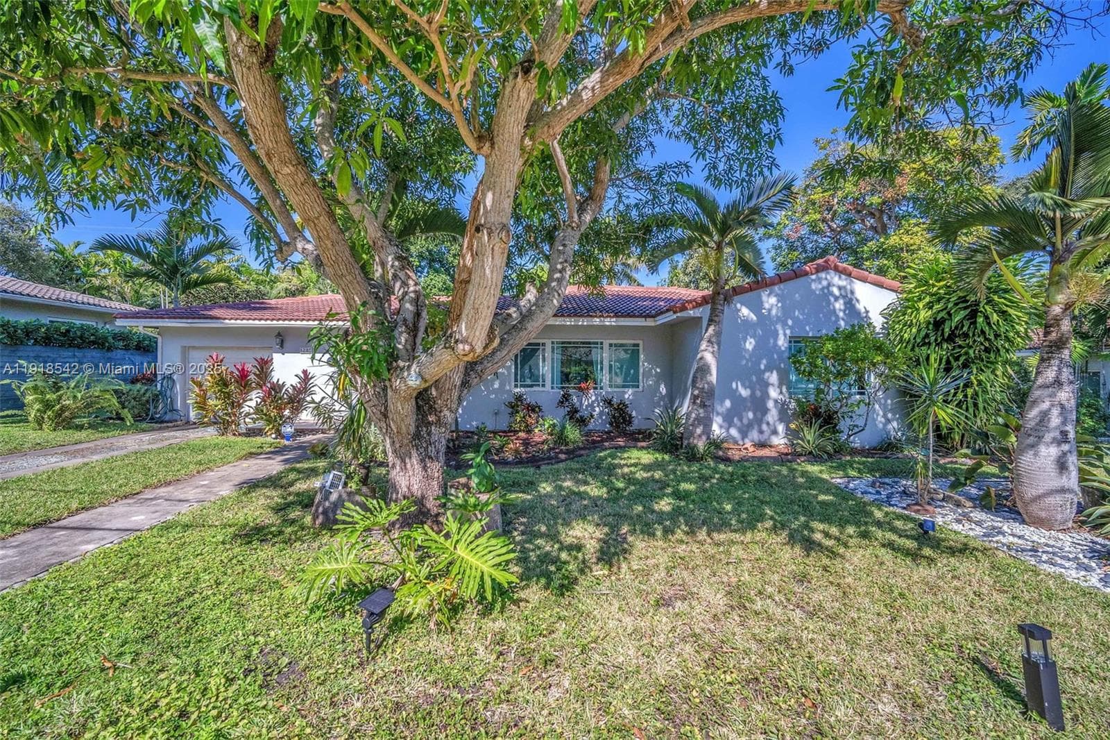 1285 NE 103rd St, Miami Shores FL 33138 — 38
