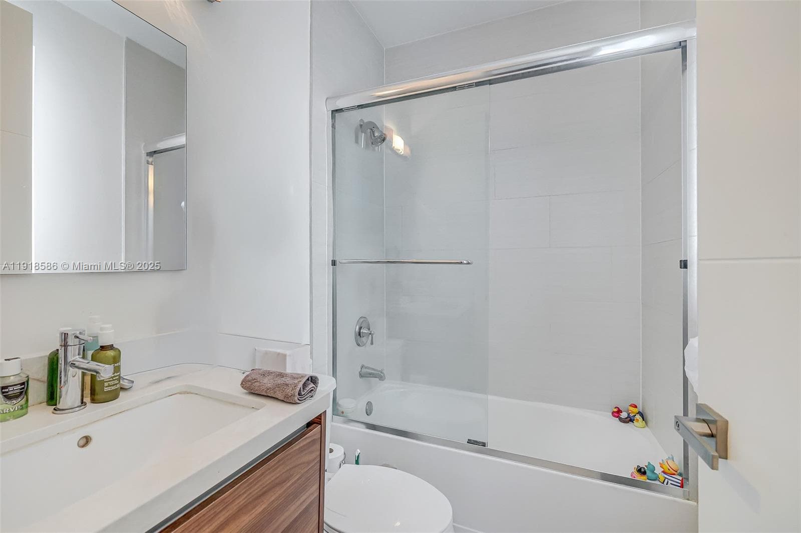 641 Santander Ave # 3, Coral Gables FL 33134 — 16