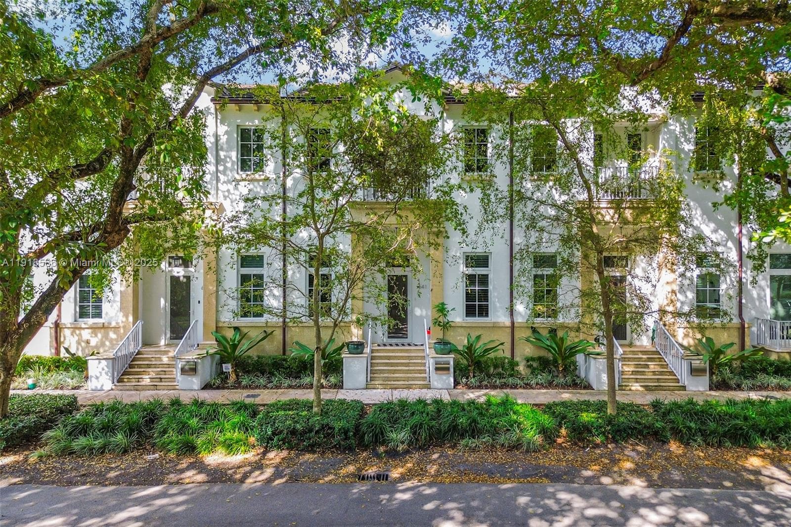 641 Santander Ave # 3, Coral Gables FL 33134 — 1