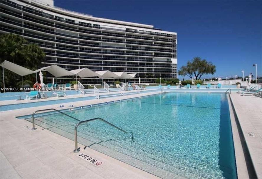 900 Bay Dr # 211, Miami Beach FL 33141 — 57