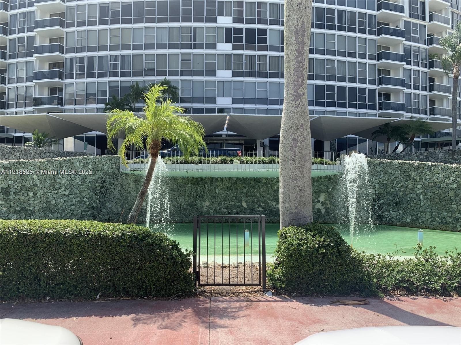 900 Bay Dr # 211, Miami Beach FL 33141 — 7