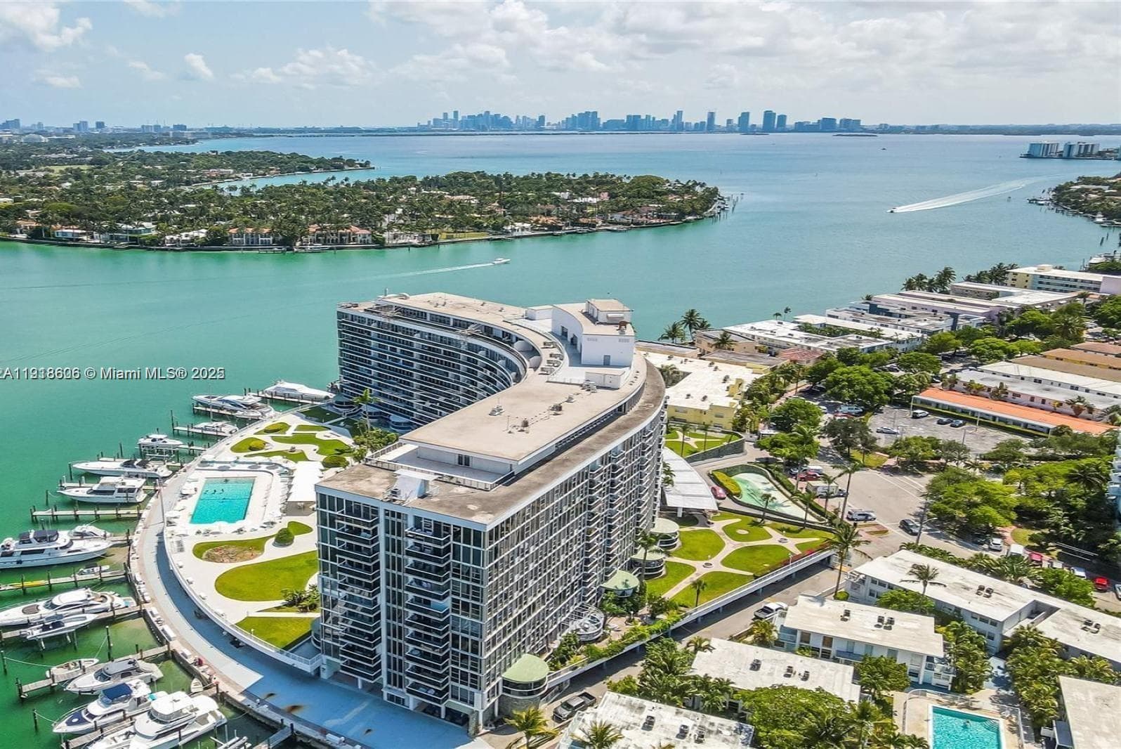 900 Bay Dr # 211, Miami Beach FL 33141 — 84