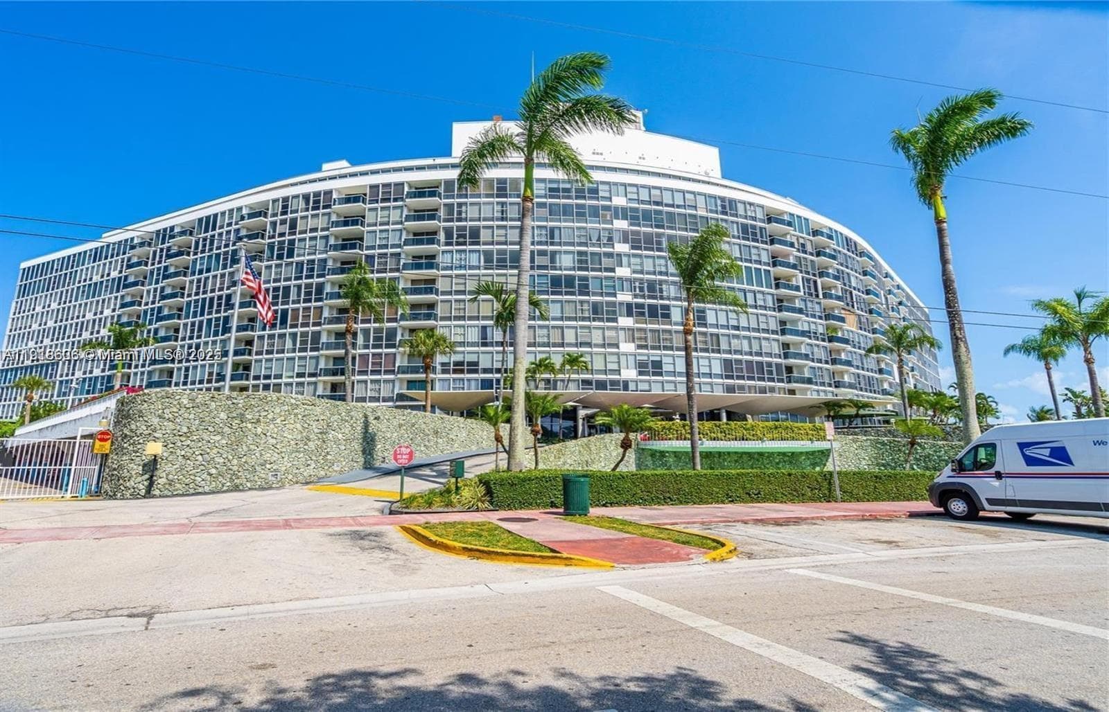 900 Bay Dr # 211, Miami Beach FL 33141 — 5