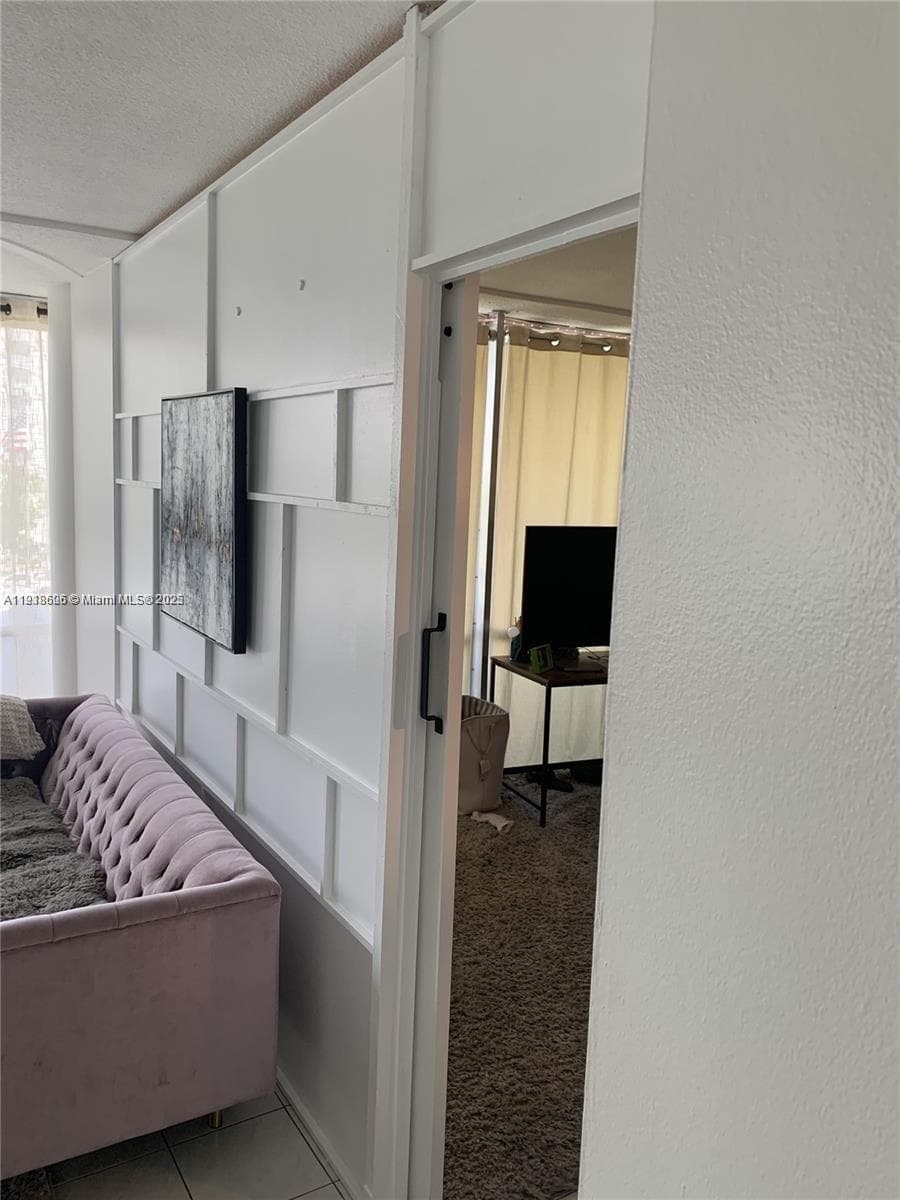 900 Bay Dr # 211, Miami Beach FL 33141 — 30