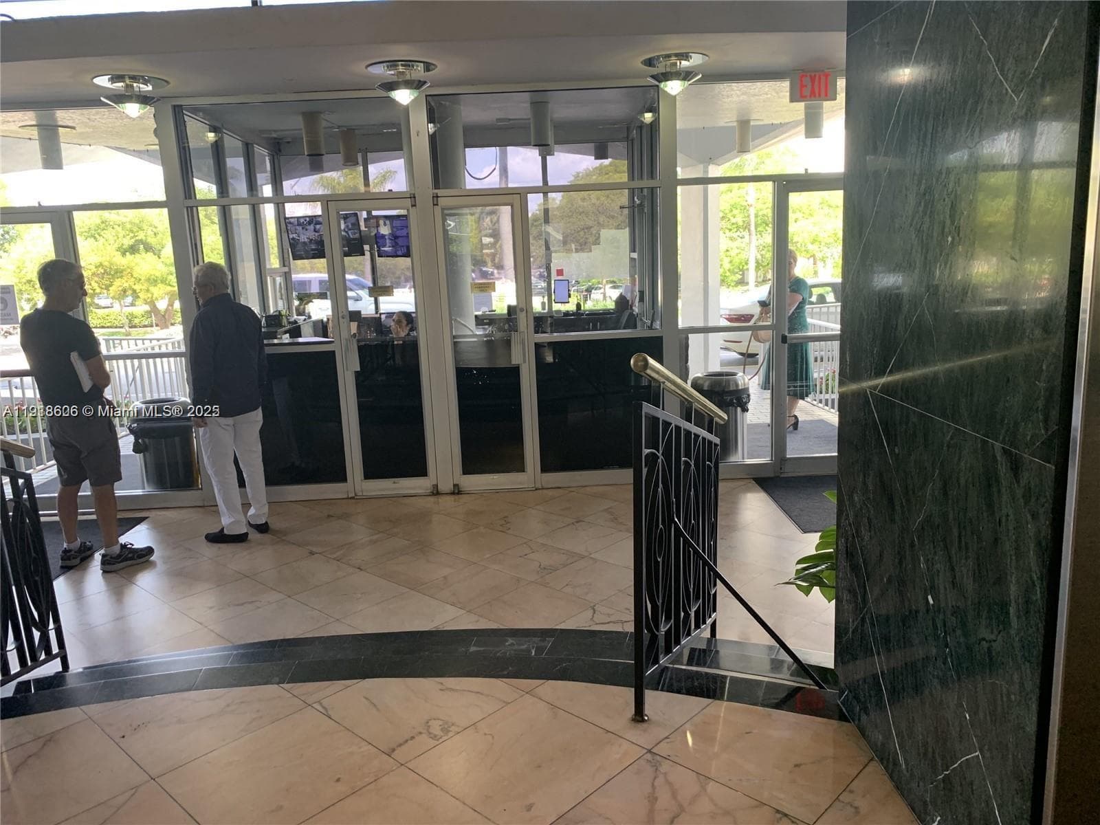 900 Bay Dr # 211, Miami Beach FL 33141 — 15