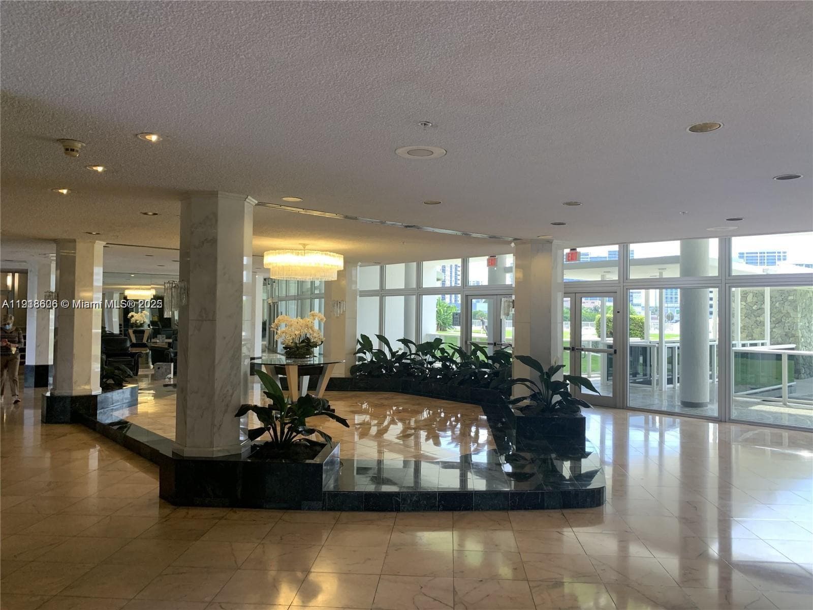 900 Bay Dr # 211, Miami Beach FL 33141 — 11