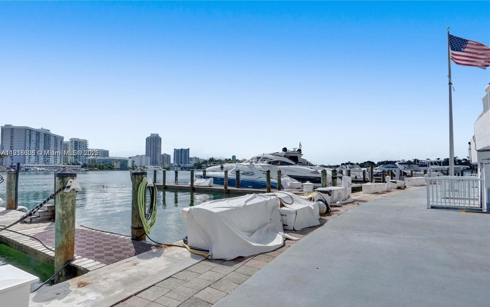 900 Bay Dr # 211, Miami Beach FL 33141 — 60