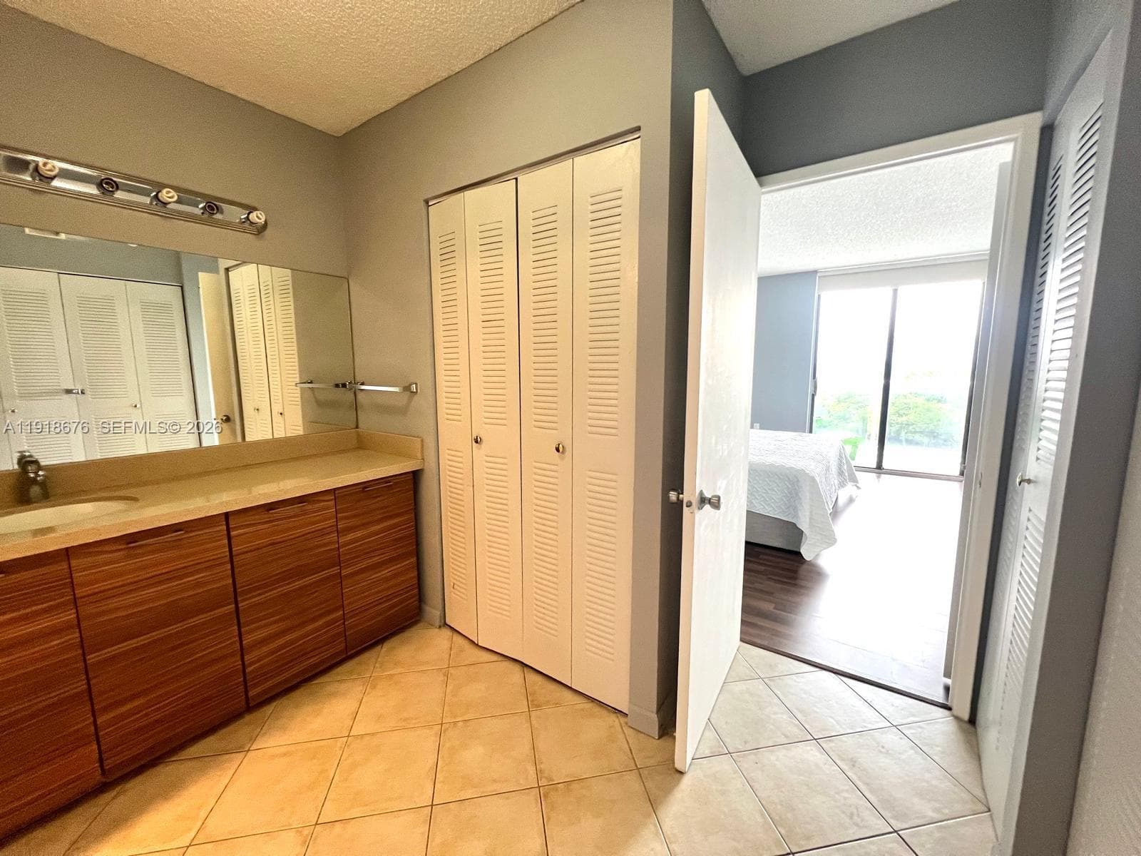 20515 E Country Club Dr # 541, Aventura FL 33180 — 11