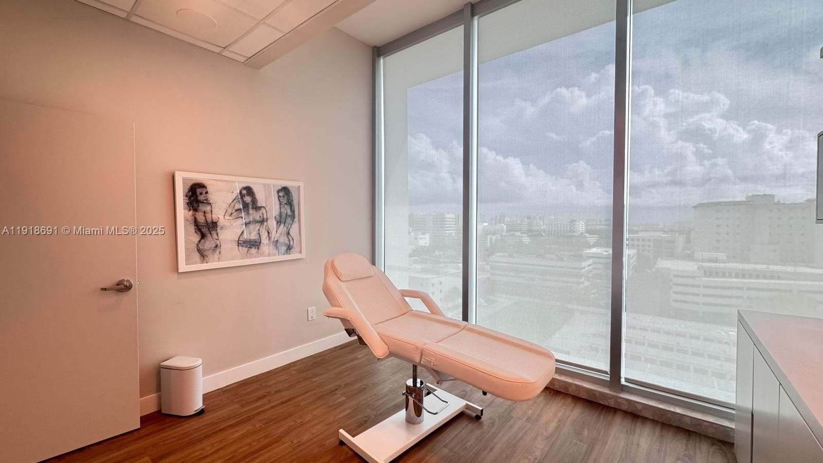 2820 NE 214th St # 1004, Aventura FL 33180 — 16