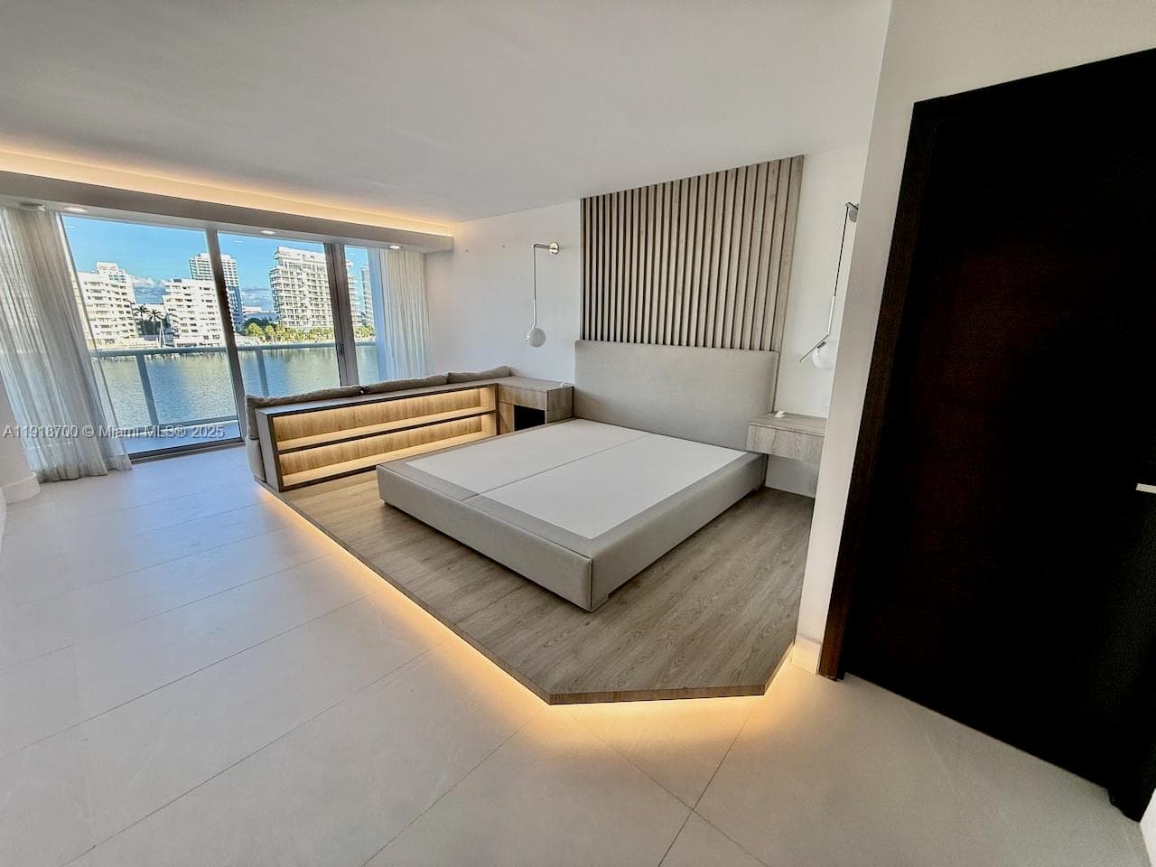 900 Bay Dr # 524, Miami Beach FL 33141 — 27