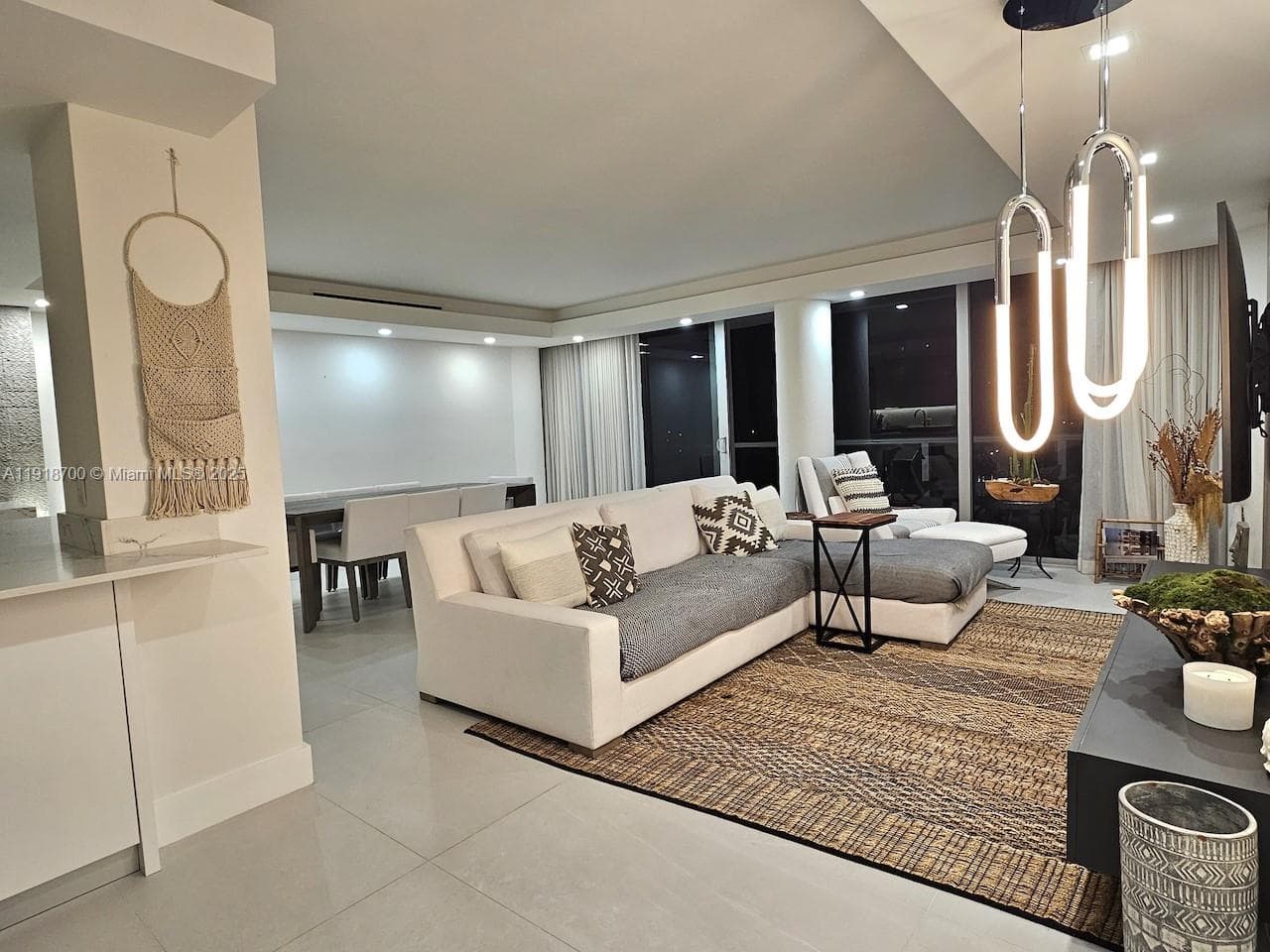 900 Bay Dr # 524, Miami Beach FL 33141 — 2