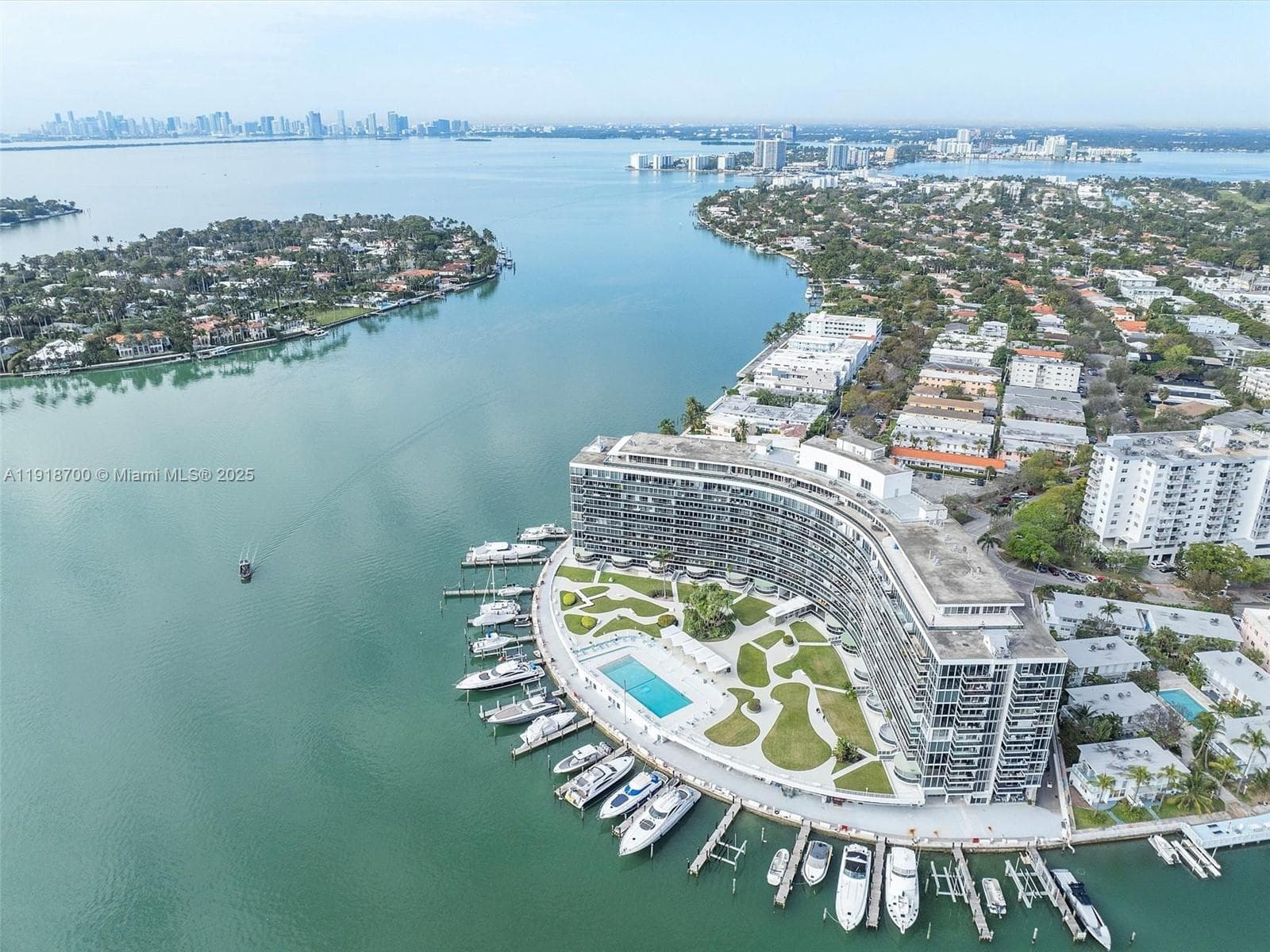 900 Bay Dr # 524, Miami Beach FL 33141 — 42