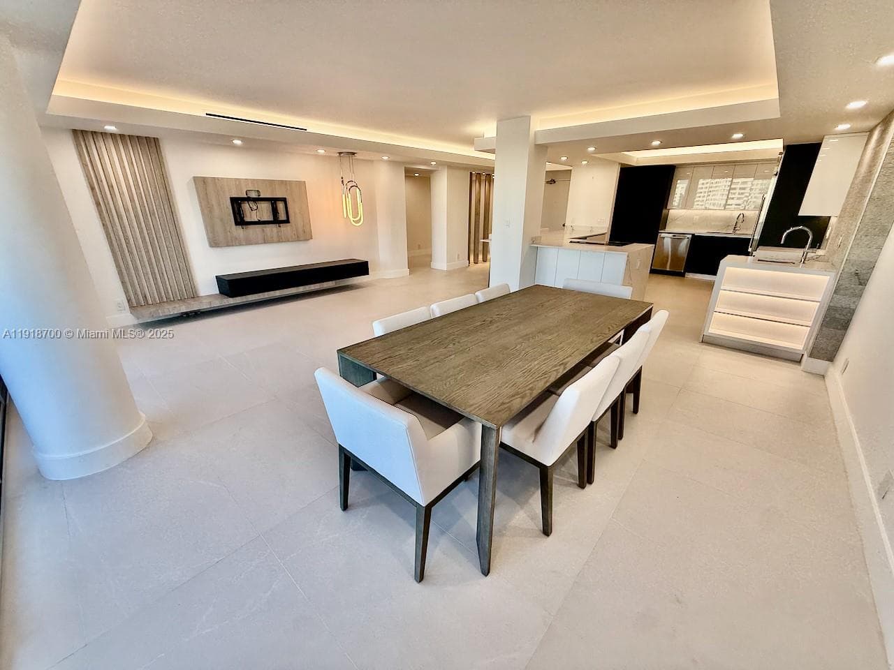 900 Bay Dr # 524, Miami Beach FL 33141 — 7