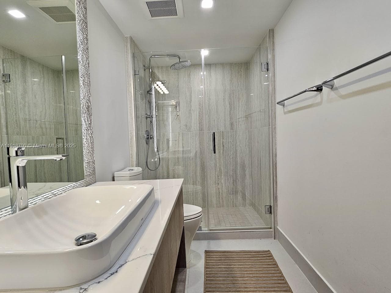 900 Bay Dr # 524, Miami Beach FL 33141 — 41
