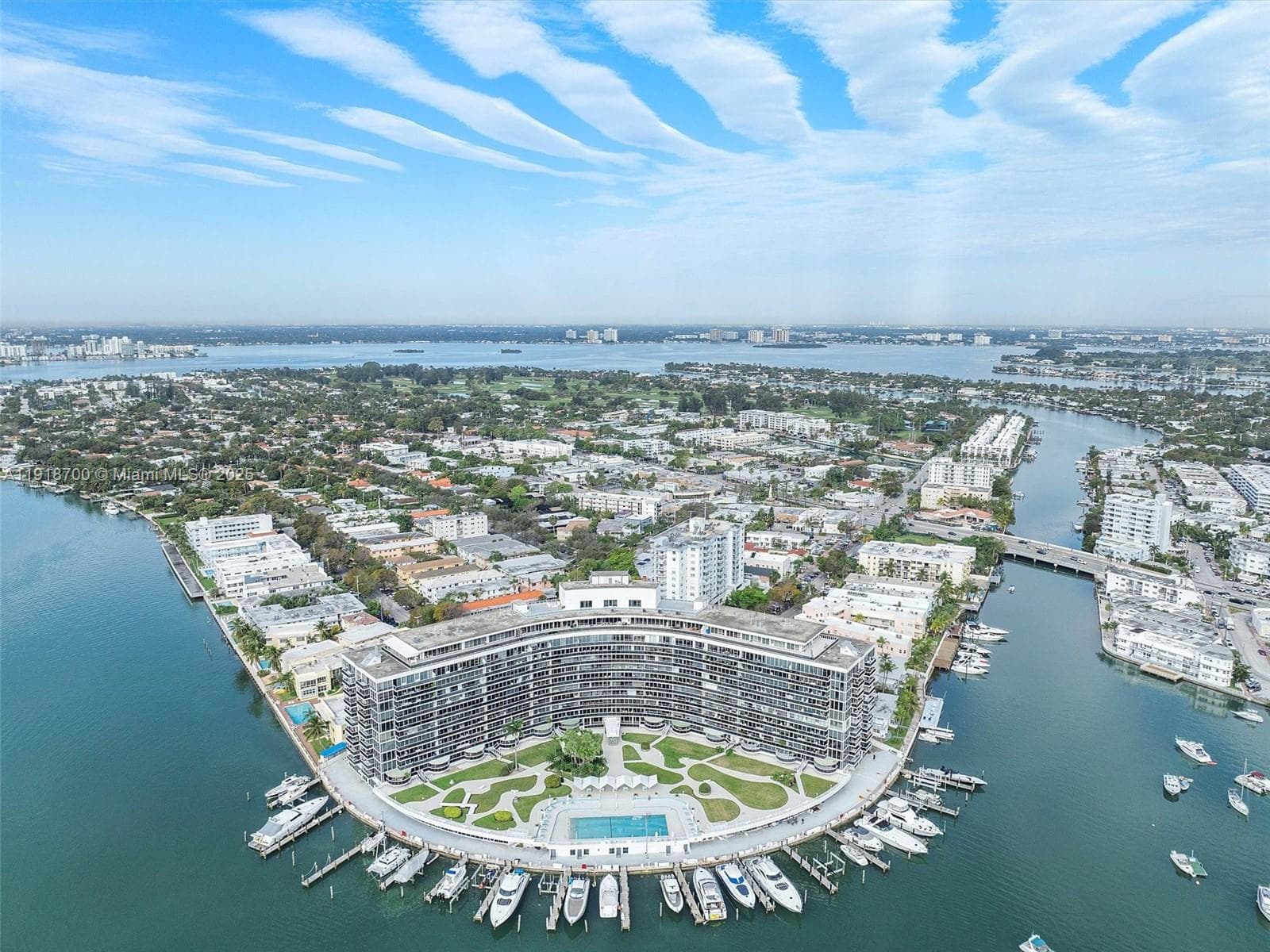 900 Bay Dr # 524, Miami Beach FL 33141 — 37