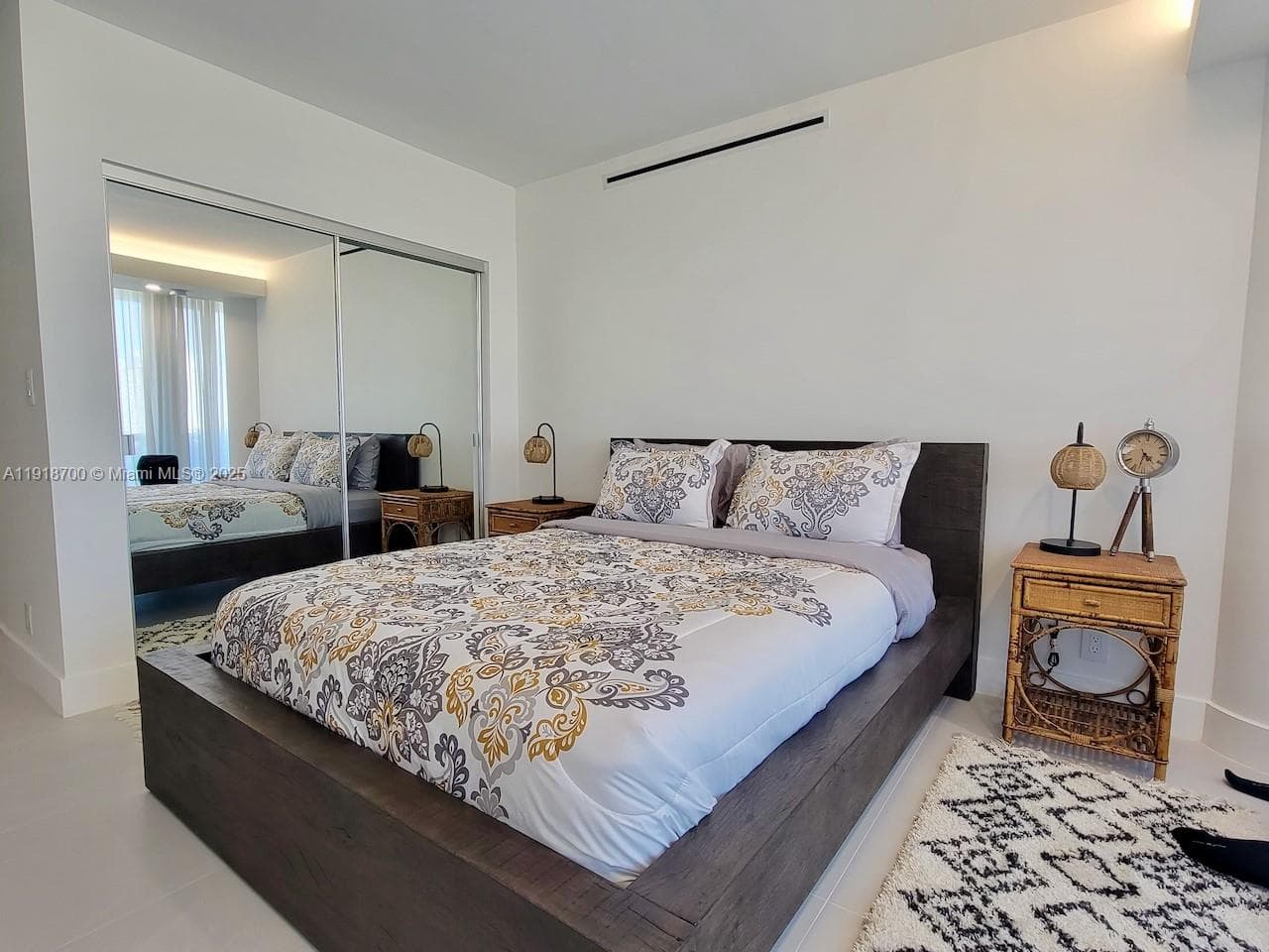 900 Bay Dr # 524, Miami Beach FL 33141 — 39