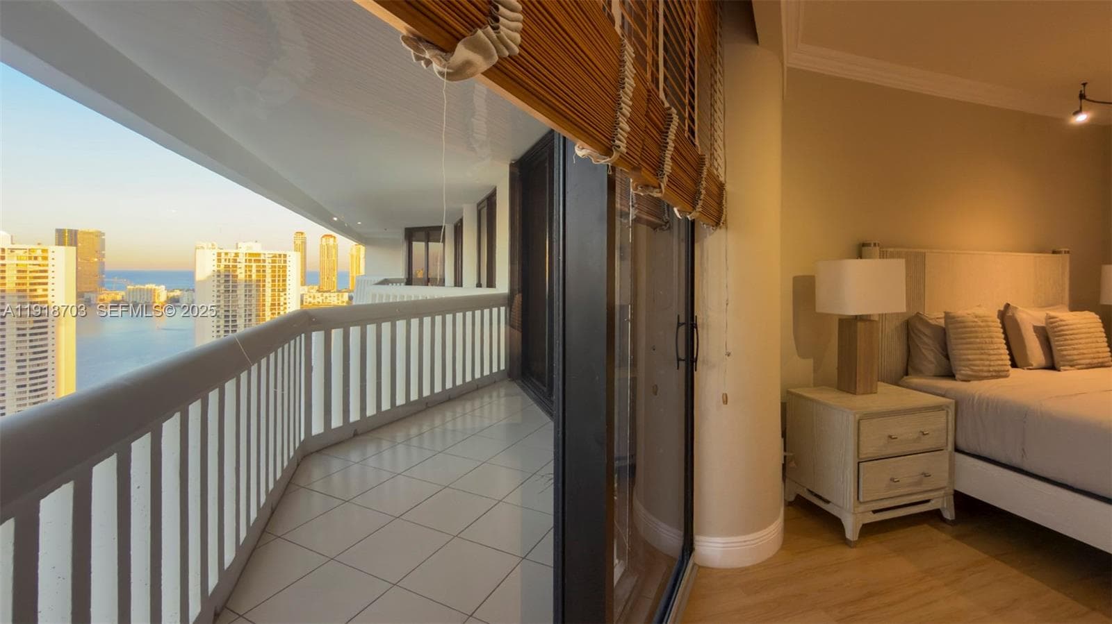 2000 Island Blvd # 3004, Aventura FL 33160 — 32