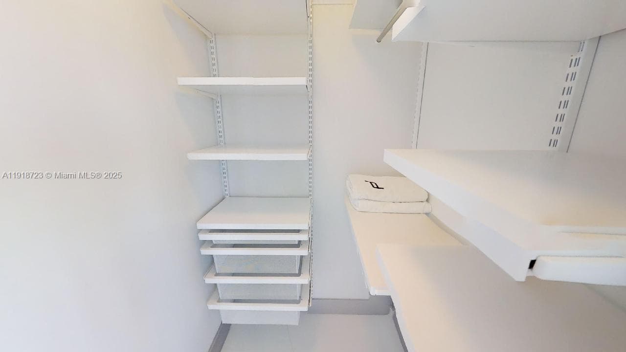 18555 COLLINS AVE # 4804, Sunny Isles Beach FL 33160 — 52