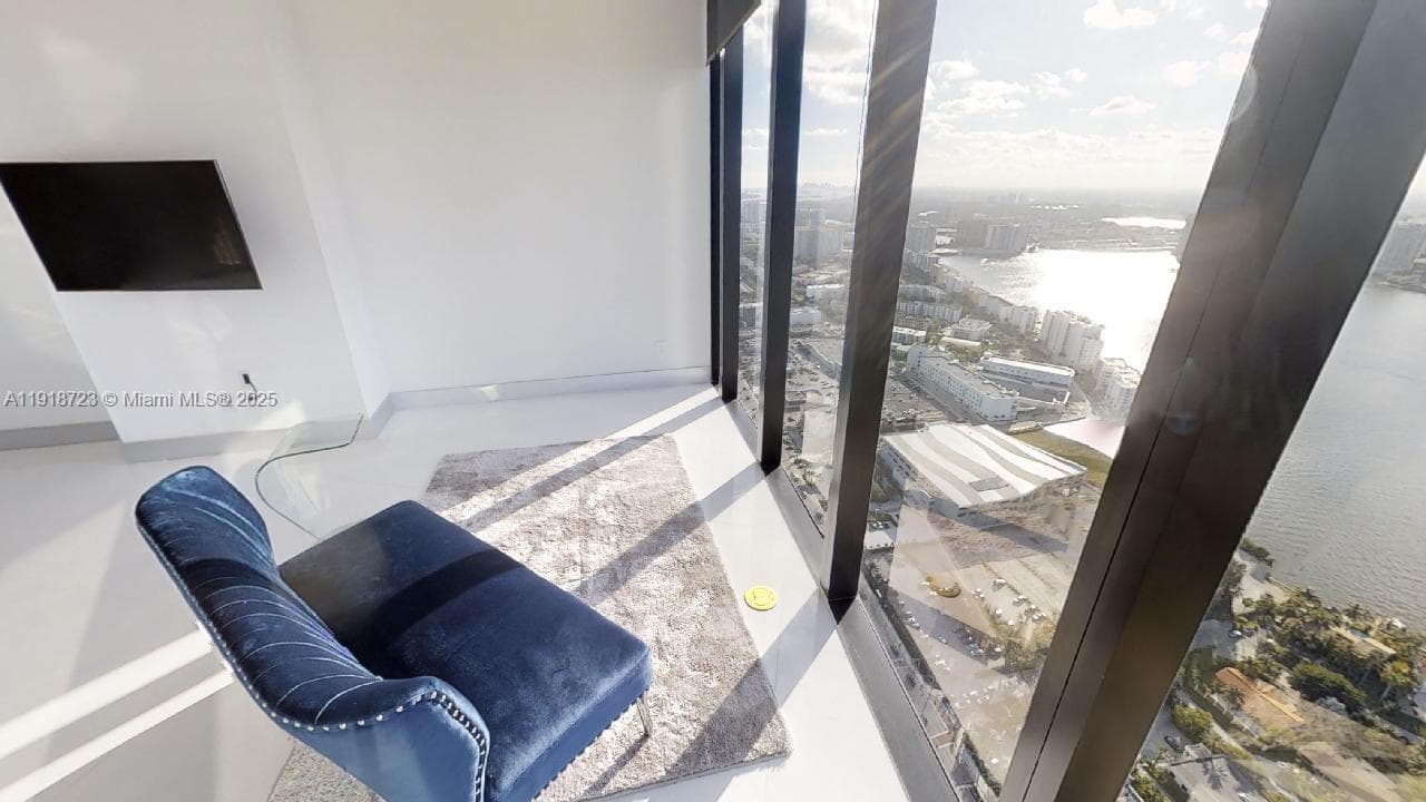 18555 COLLINS AVE # 4804, Sunny Isles Beach FL 33160 — 43