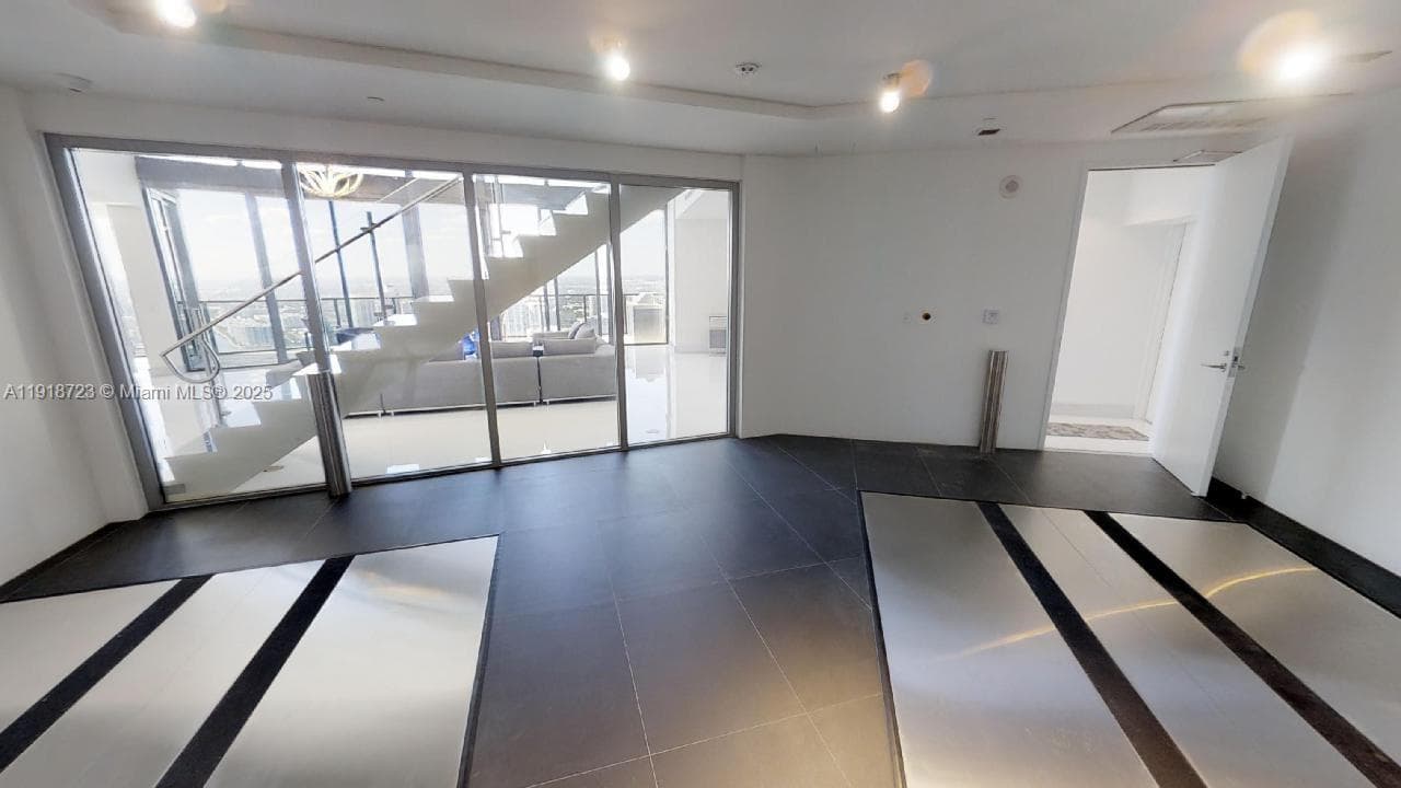 18555 COLLINS AVE # 4804, Sunny Isles Beach FL 33160 — 36