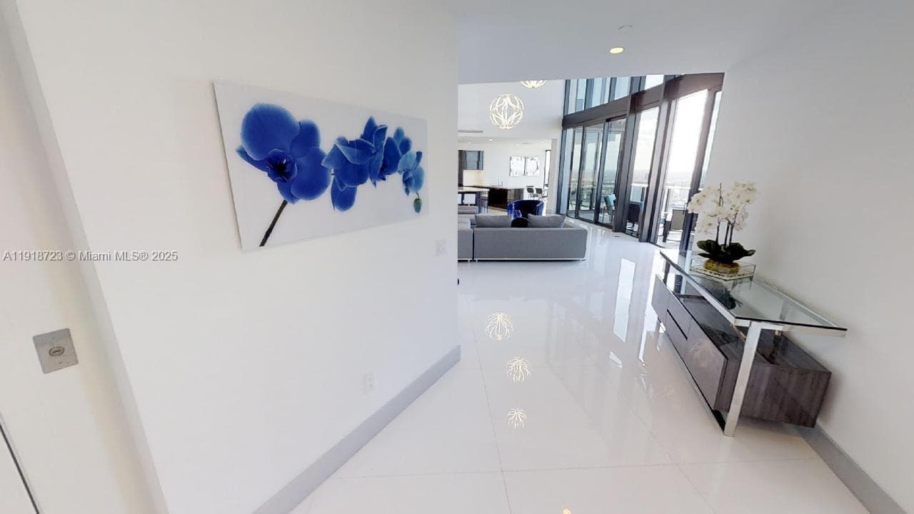18555 COLLINS AVE # 4804, Sunny Isles Beach FL 33160 — 18
