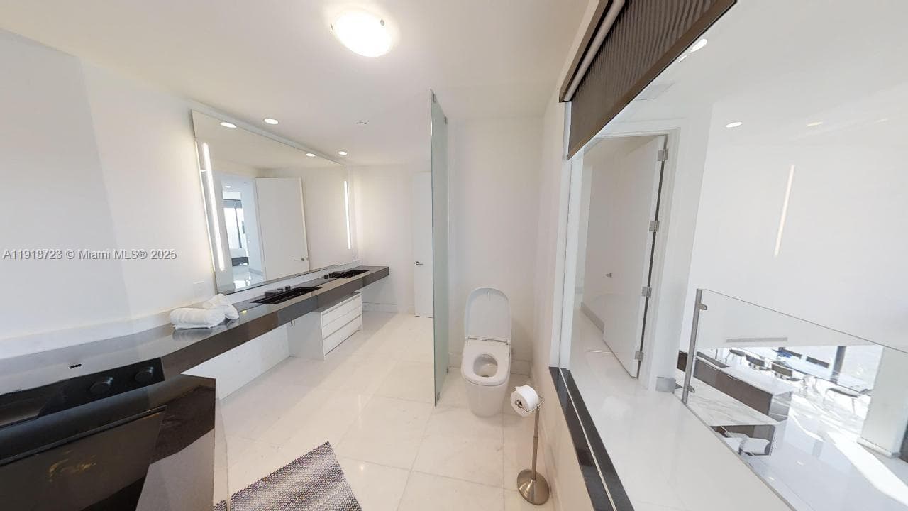 18555 COLLINS AVE # 4804, Sunny Isles Beach FL 33160 — 51