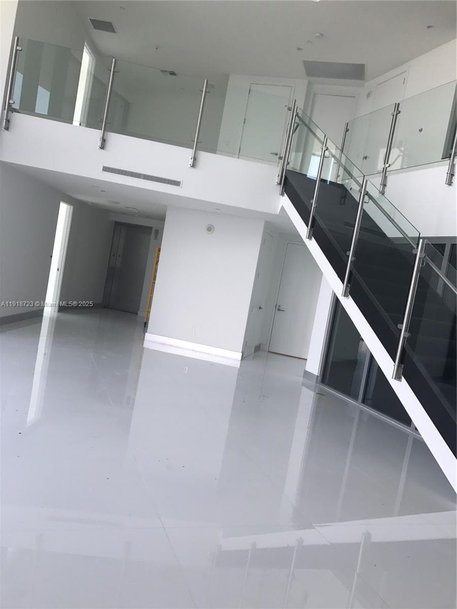18555 COLLINS AVE # 4804, Sunny Isles Beach FL 33160 — 35