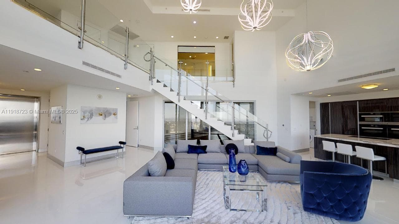 18555 COLLINS AVE # 4804, Sunny Isles Beach FL 33160 — 25