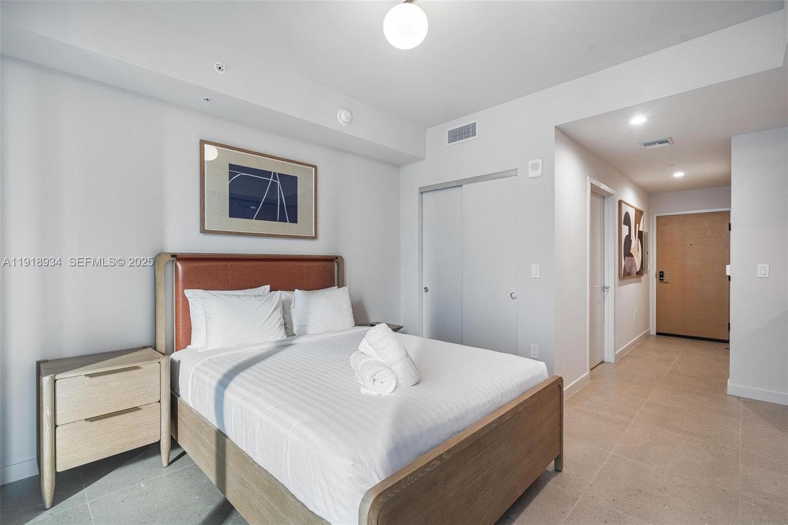 11 NE 6th Street # 2206, Miami FL 33132 — 7