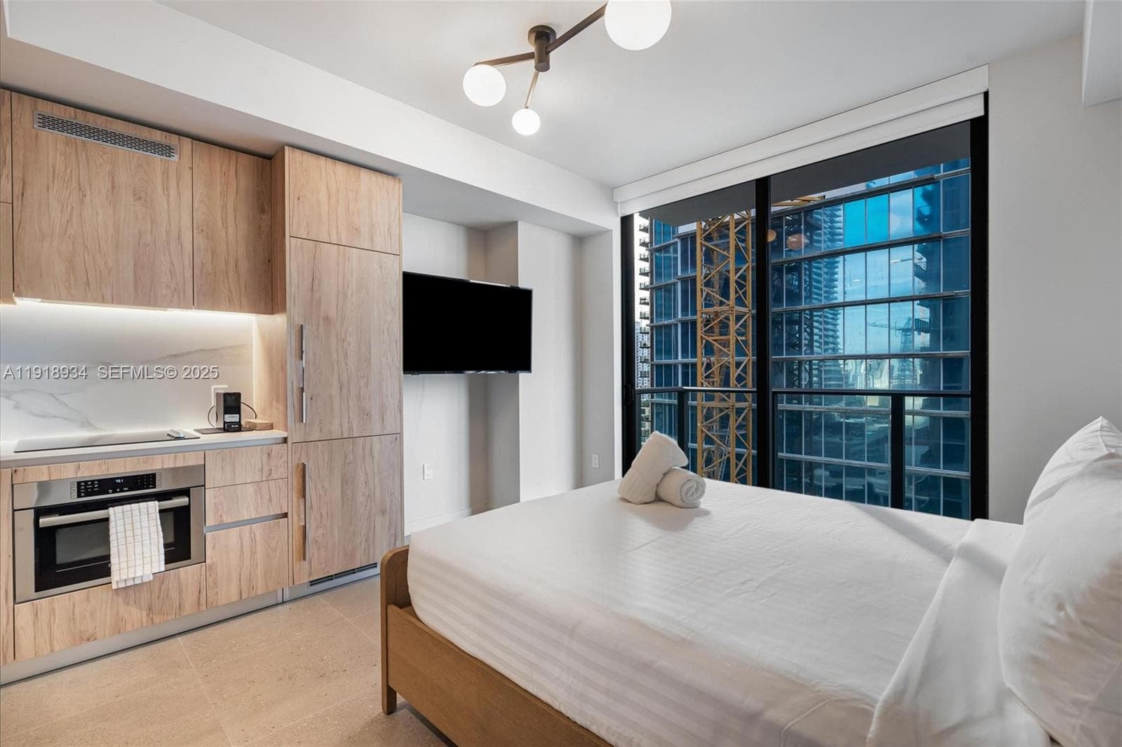 11 NE 6th Street # 2206, Miami FL 33132 — 9