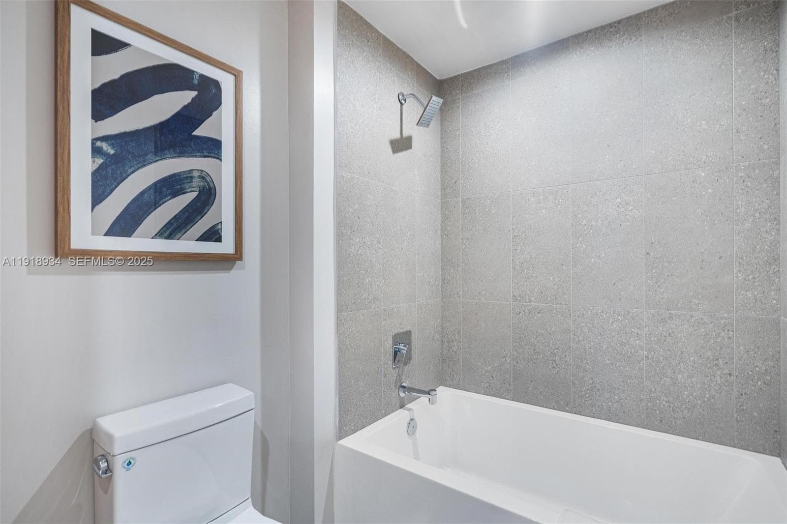 11 NE 6th Street # 2206, Miami FL 33132 — 10