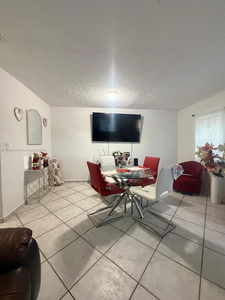 11136 SW 5th St, Sweetwater FL 33174 — 28