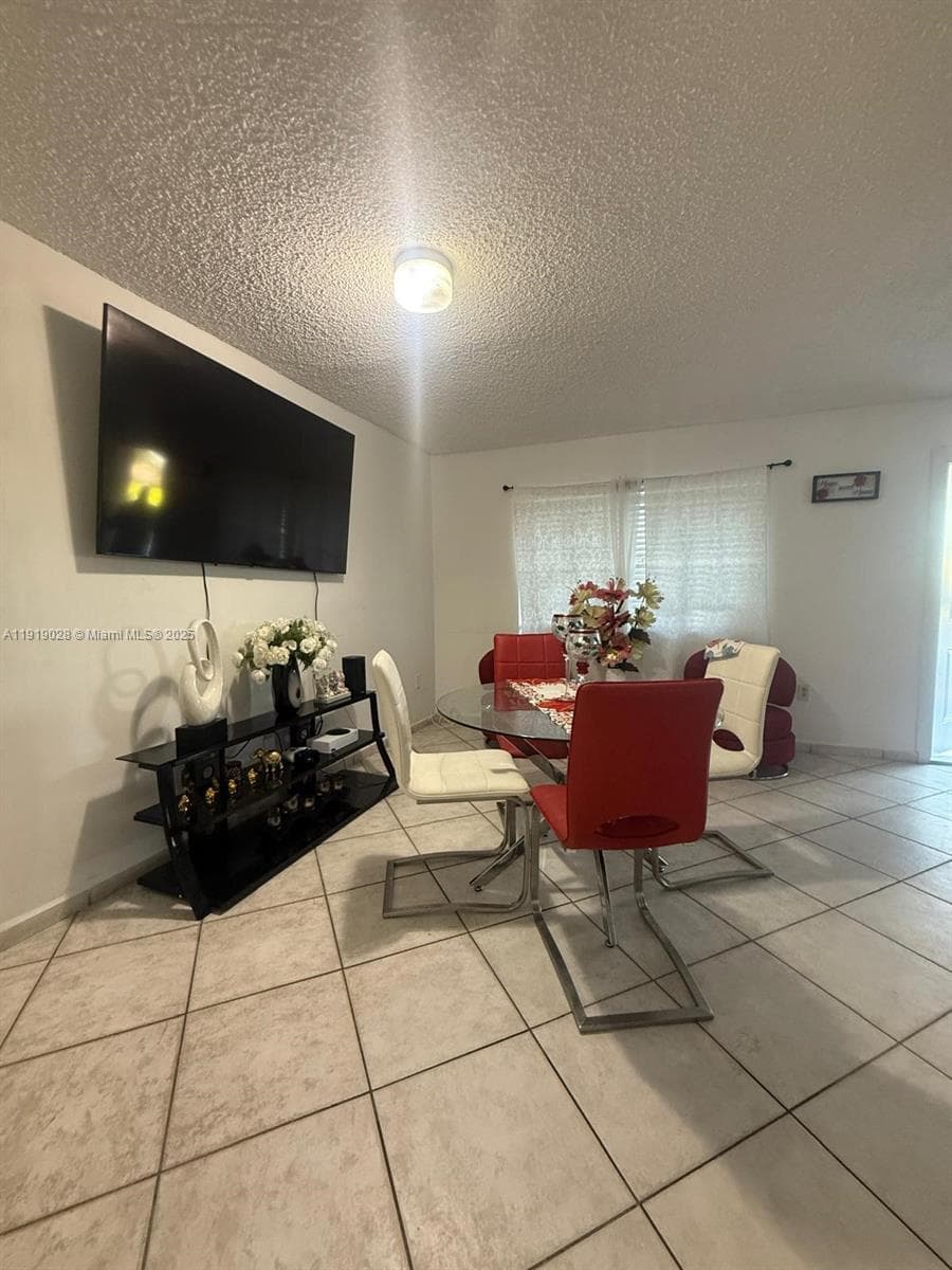 11136 SW 5th St, Sweetwater FL 33174 — 29