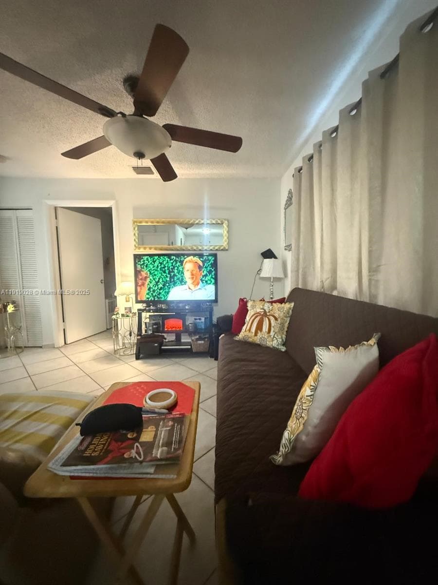 11136 SW 5th St, Sweetwater FL 33174 — 4