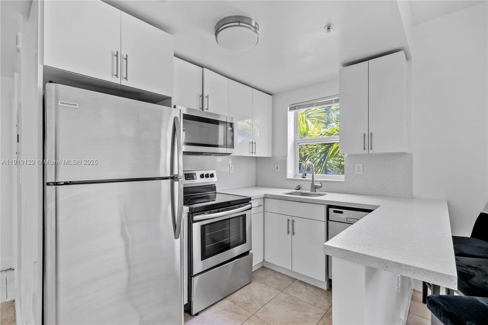 1542 Drexel Ave # 306, Miami Beach FL 33139 — 1
