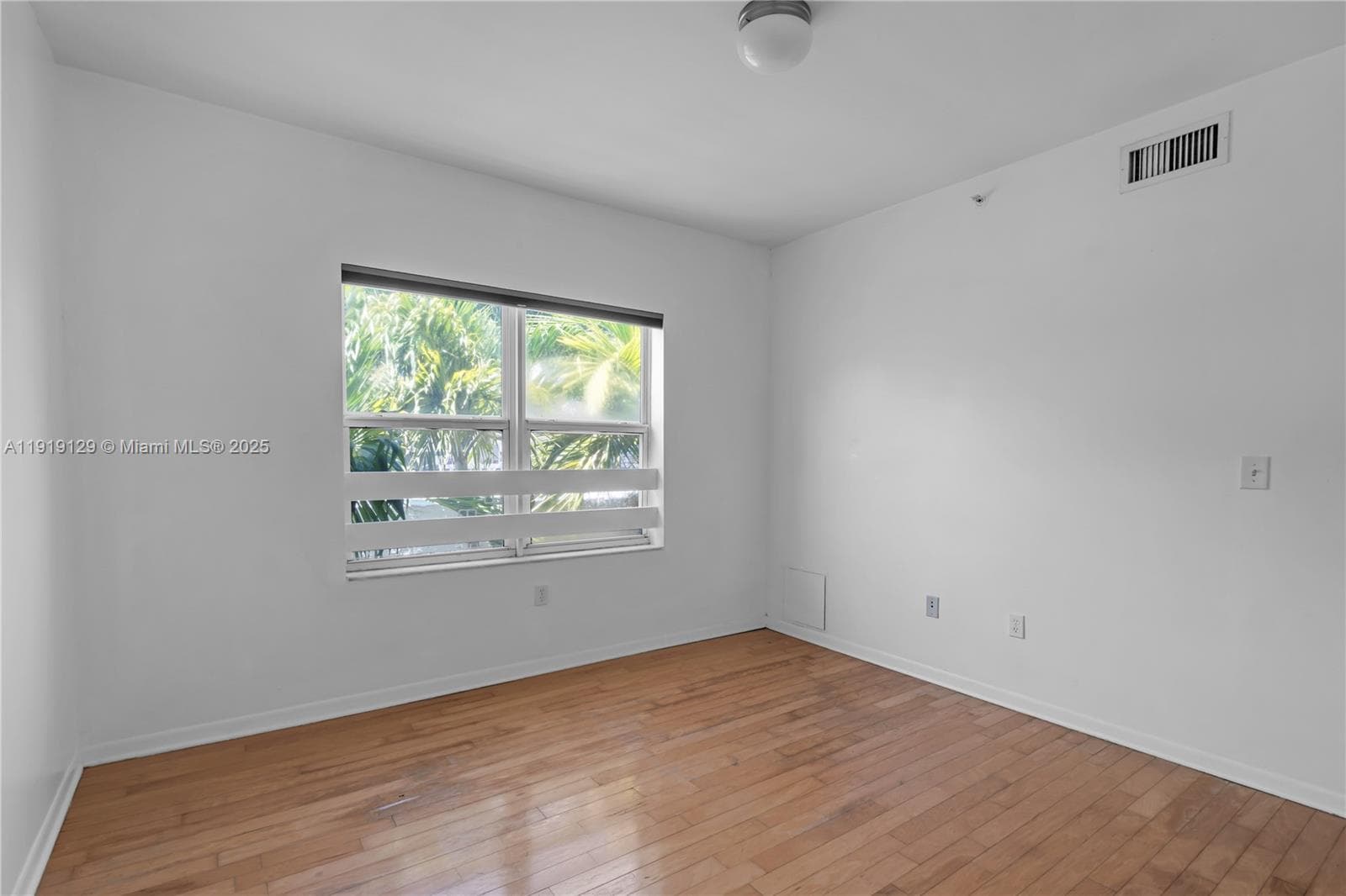 1542 Drexel Ave # 306, Miami Beach FL 33139 — 15