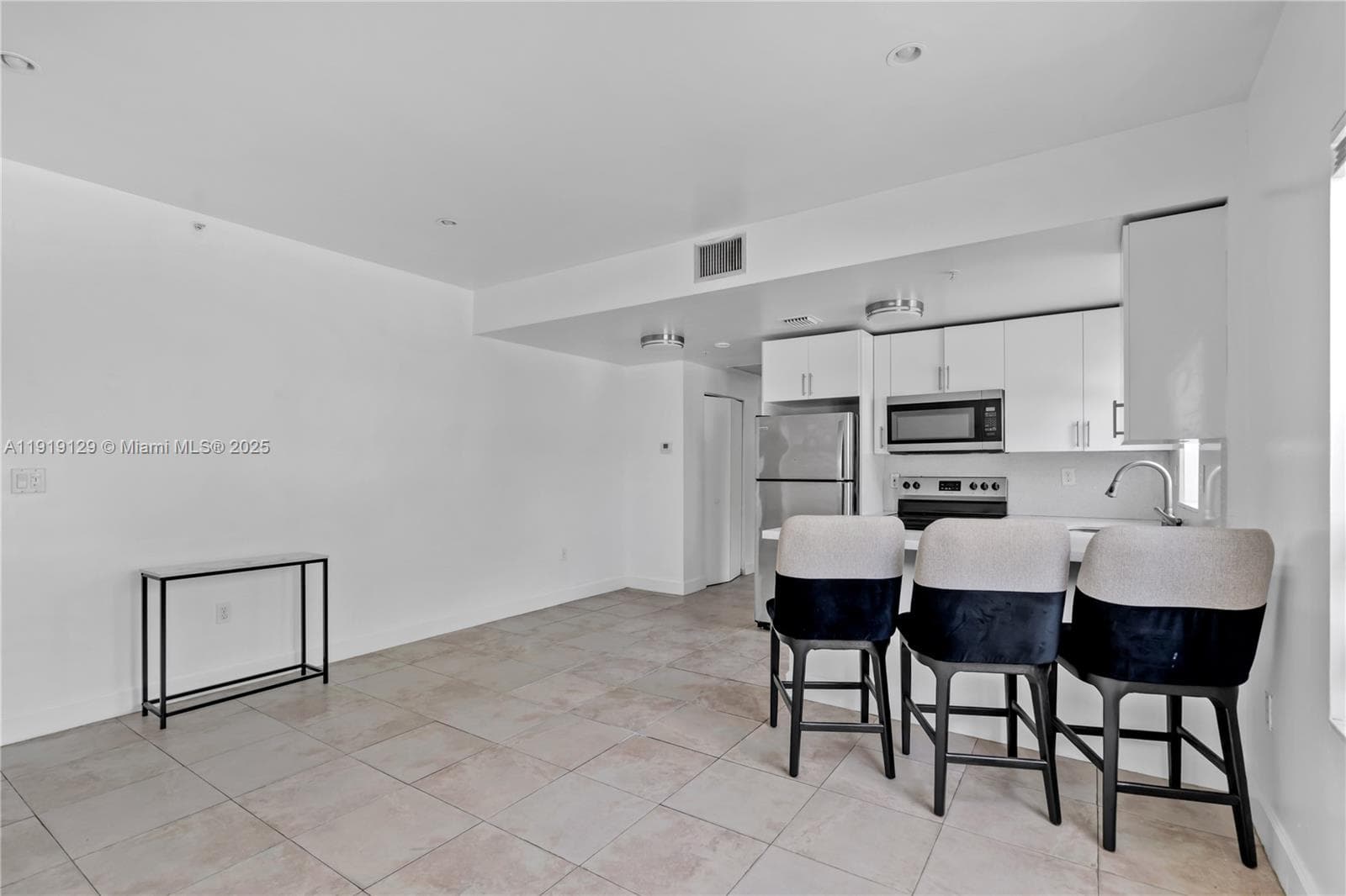 1542 Drexel Ave # 306, Miami Beach FL 33139 — 8