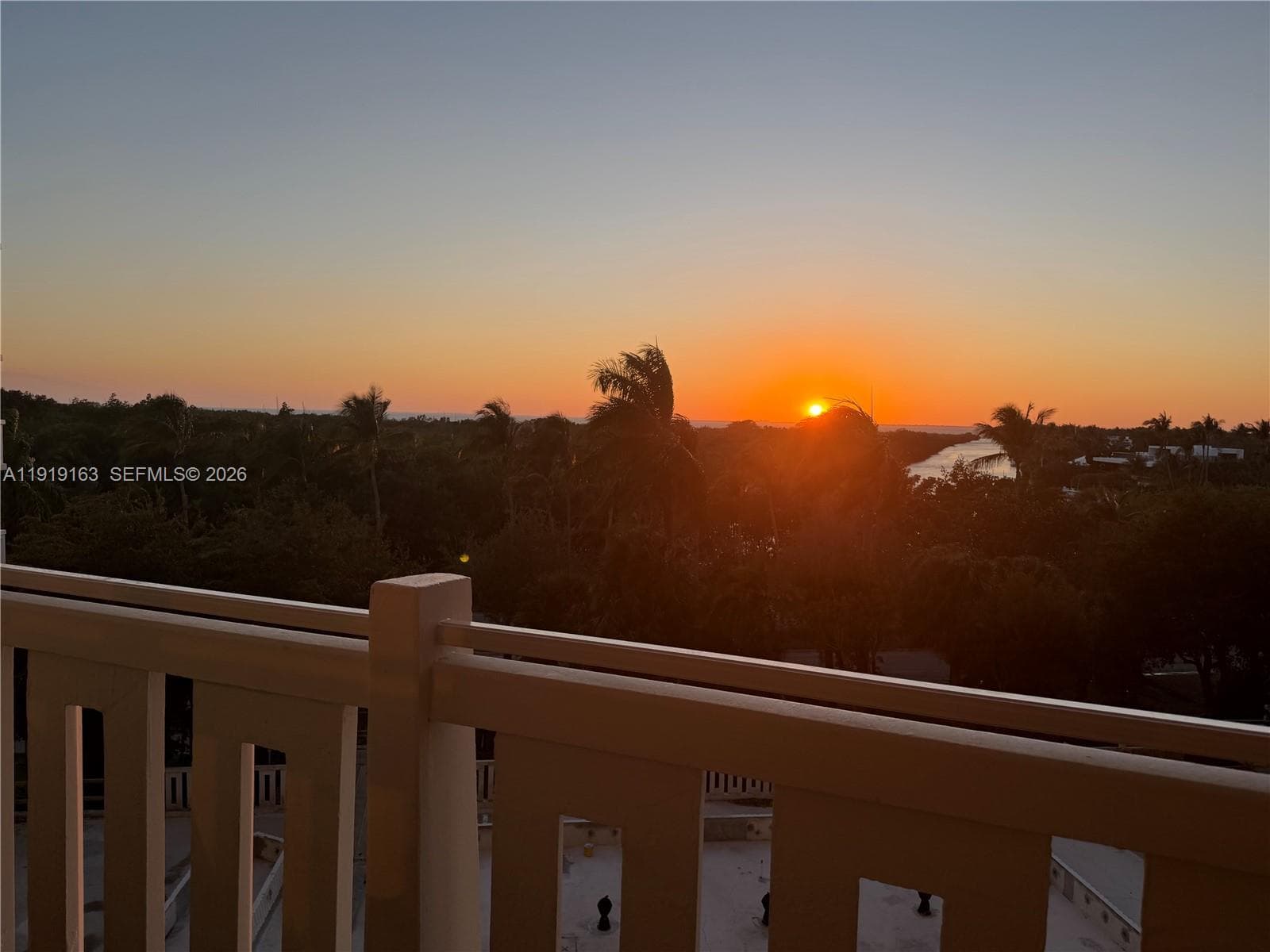 1121 Crandon Blvd # D404, Key Biscayne FL 33149 — 38